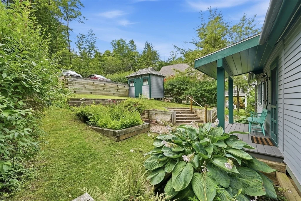 Photo of 279 Old Pond Rd