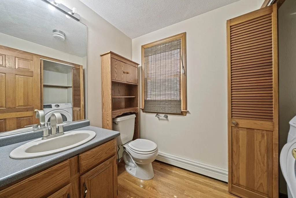 Photo of 5 Windemere Dr