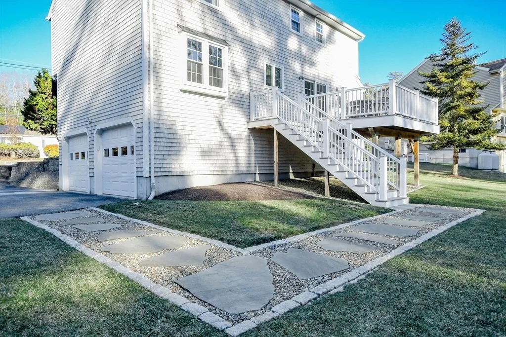 Photo of 533 Delano Rd