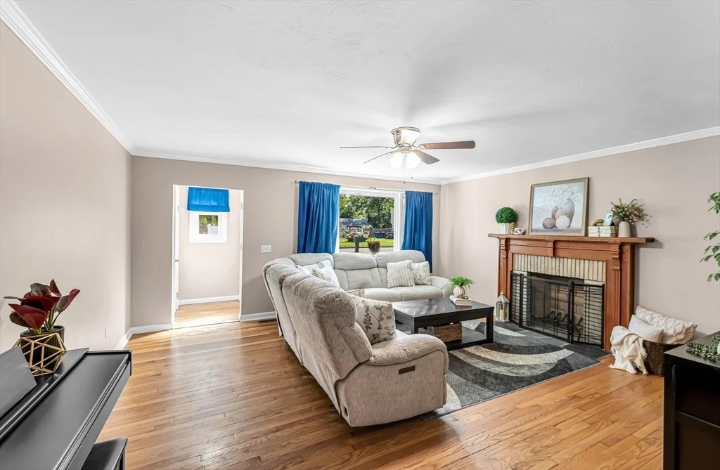 Photo of 114 Fenway Dr