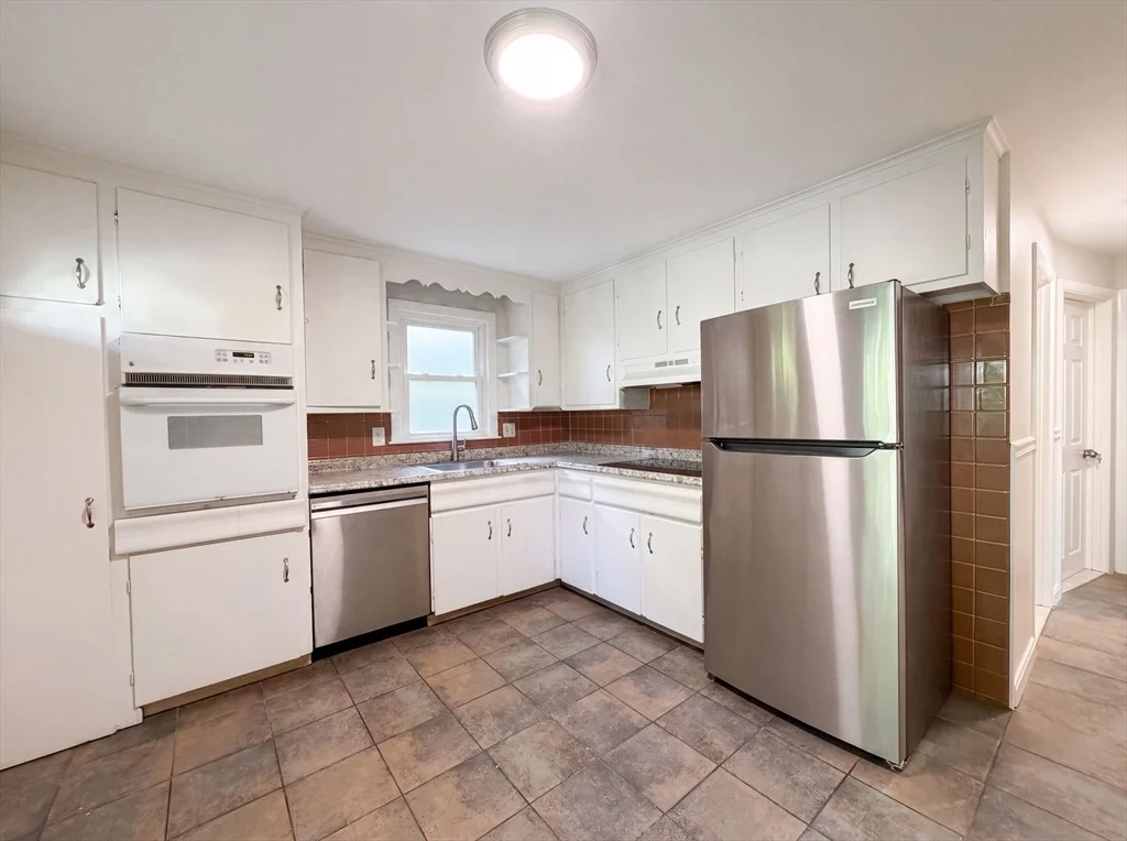 Photo of 17 Vineyard St
