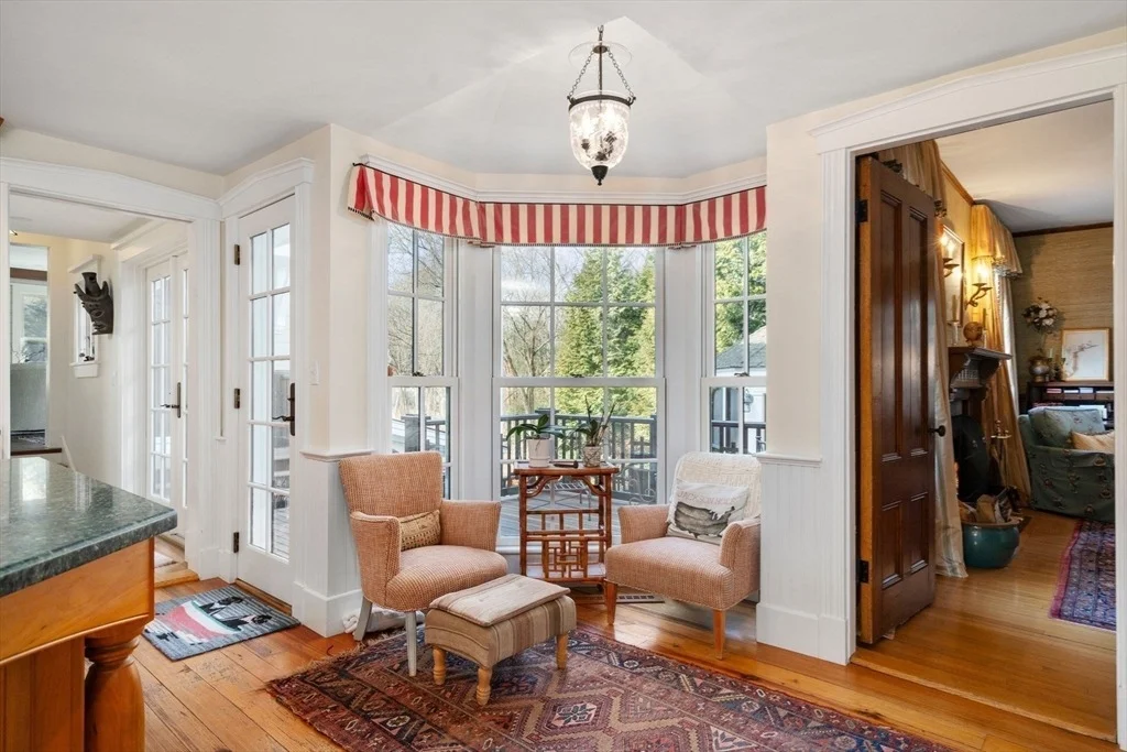Photo of 338 Boston Post Road