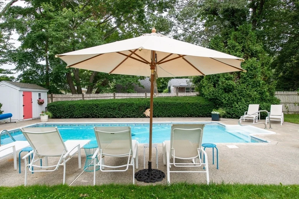 Photo of 12 Brook Dr