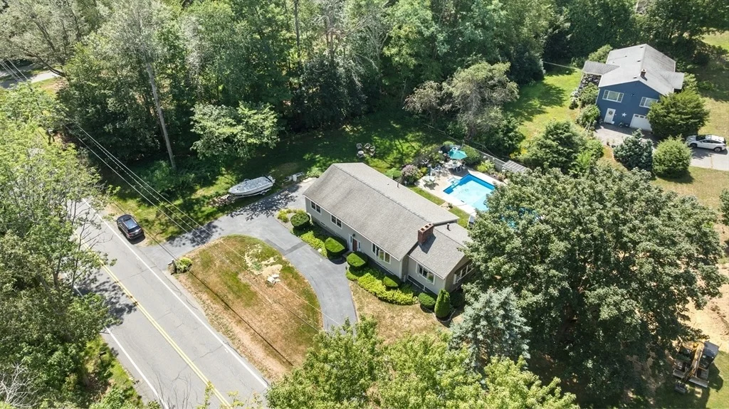 Photo of 18 River Rd