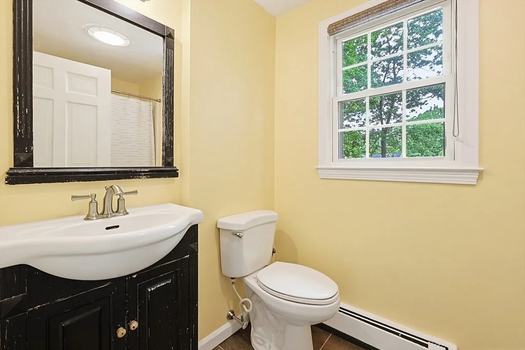 Photo of 37 Jillson Cir