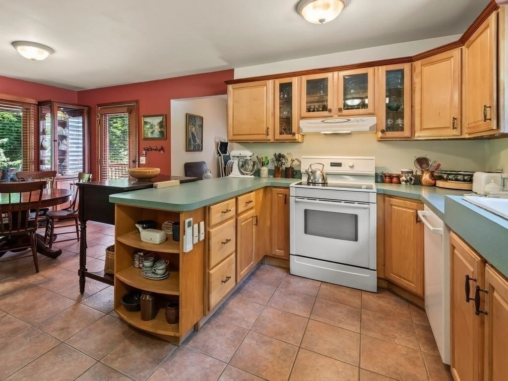 Photo of 189 Maple Avenue