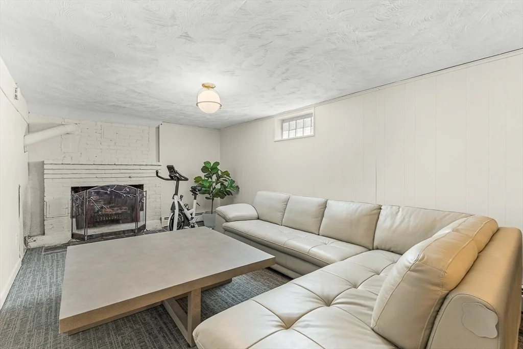 Photo of 19 Cox Road