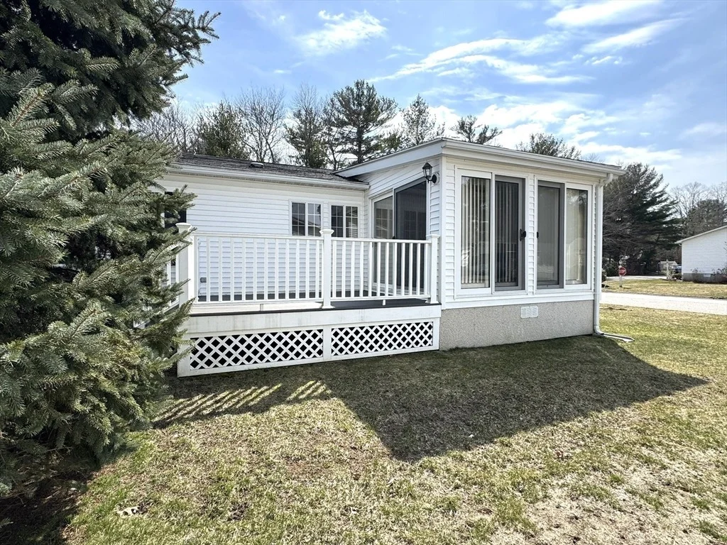 Photo of 6 Edgewood Drive