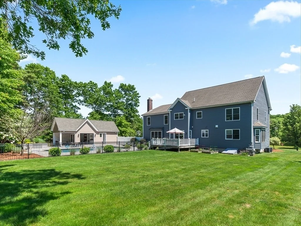 Photo of 35 Hayden Ln