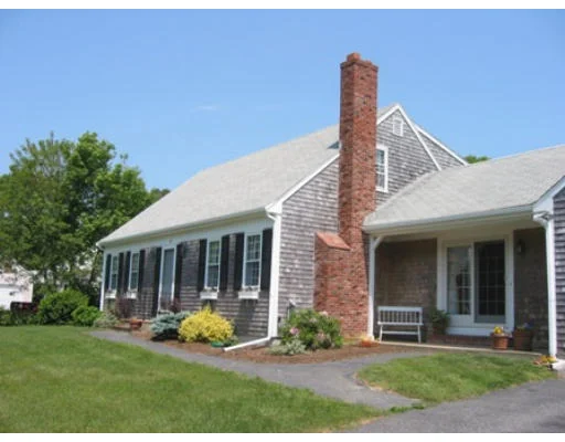 Photo of 35 Moody Dr