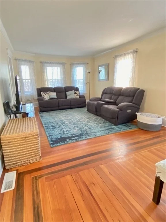 Photo of 232 Walnut St