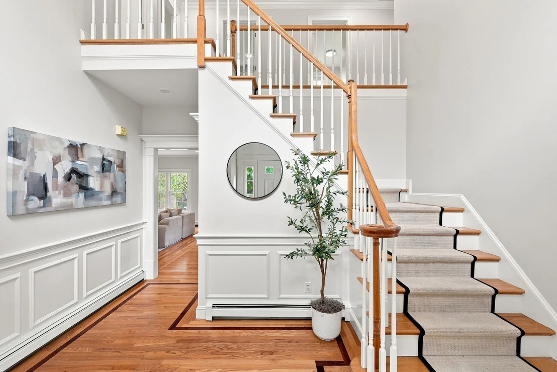Photo of 154 Old Spring St