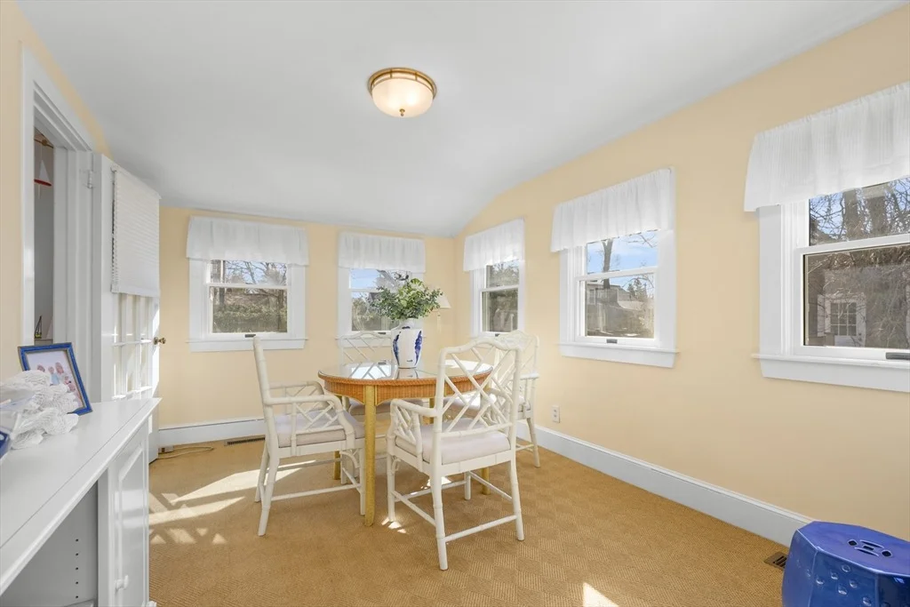 Photo of 122 Park Ave