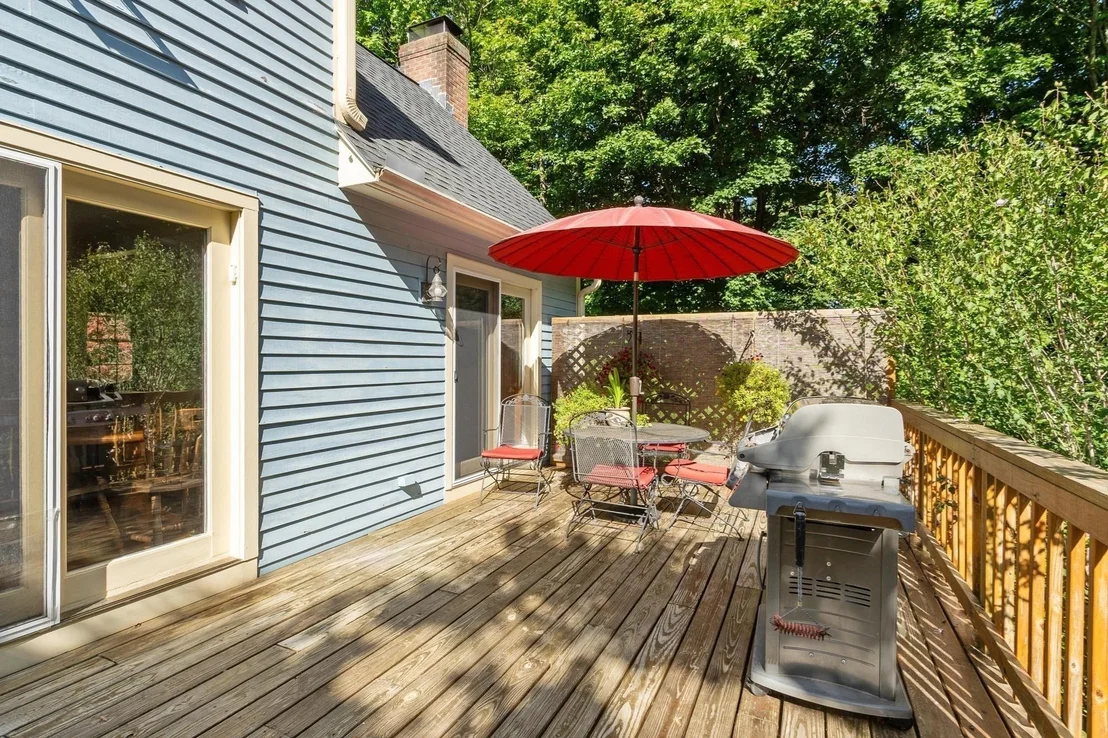 Photo of 144 N Row Rd