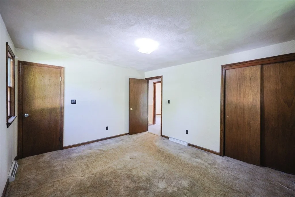 Photo of 7 Eric Ln