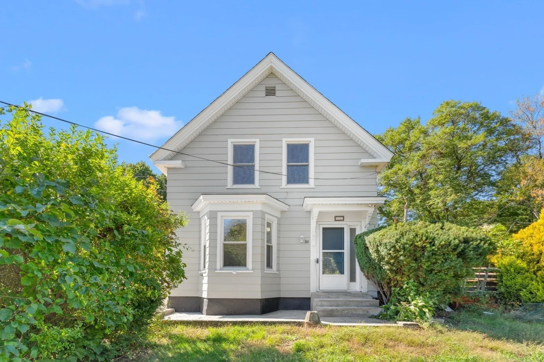 Photo of 84 Hampson St