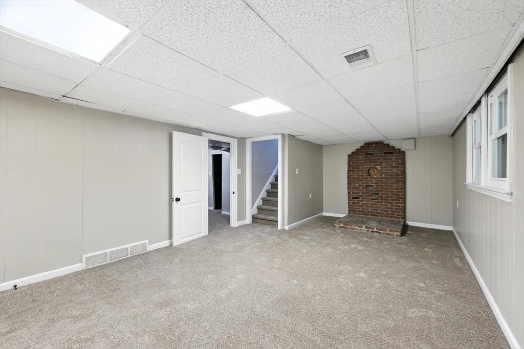 Photo of 908 Tinkham Road