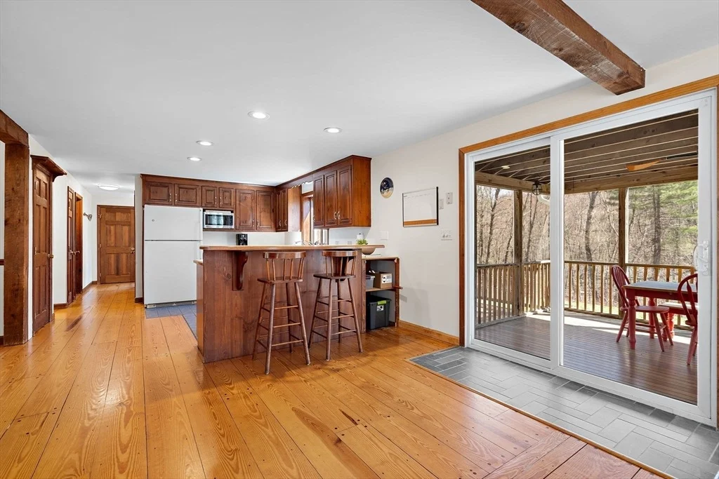 Photo of 212 Taylor Rd