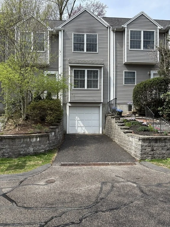 Photo of Unit 16 at 16 Edgemoor Cir