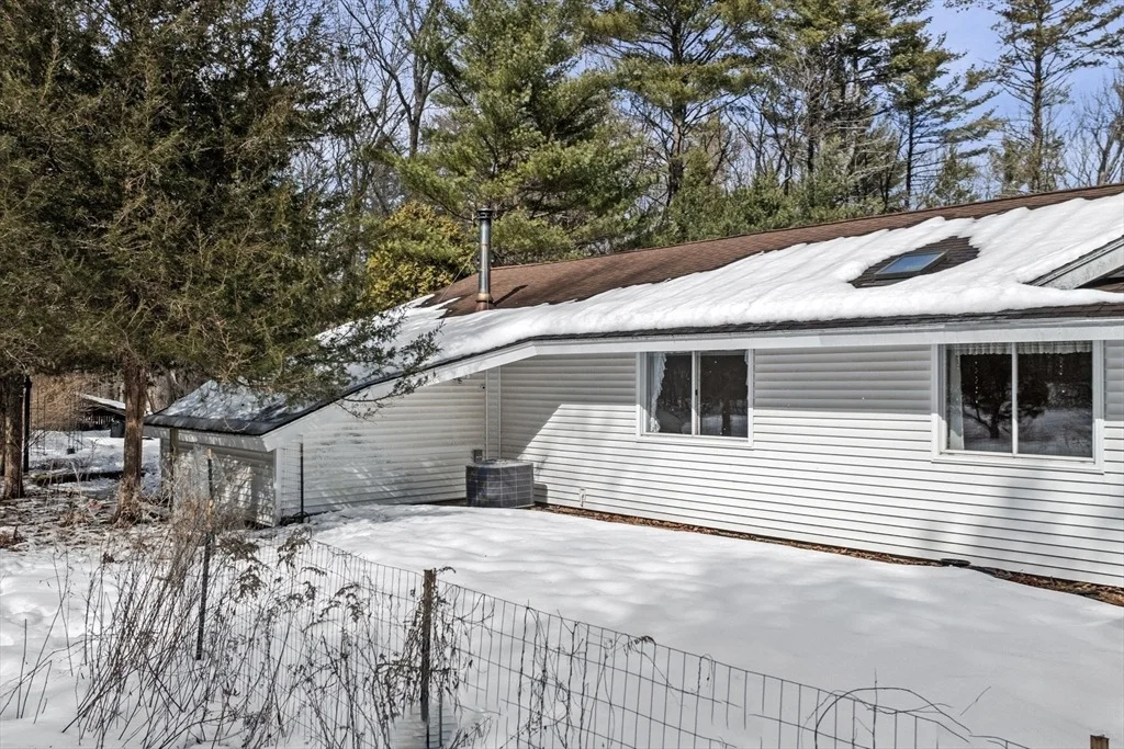 Photo of 15 Johns Ln