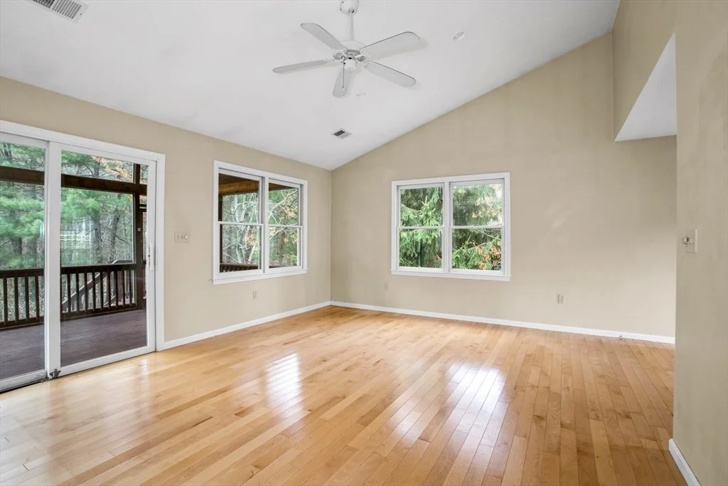 Photo of 74 Oxford Drive