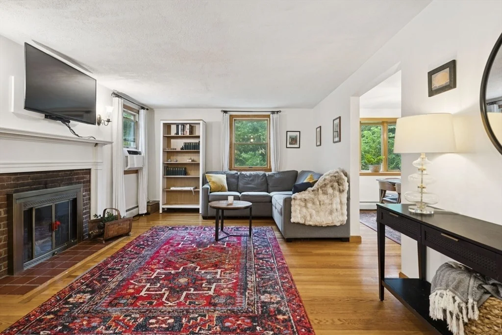 Photo of 412 Andover St