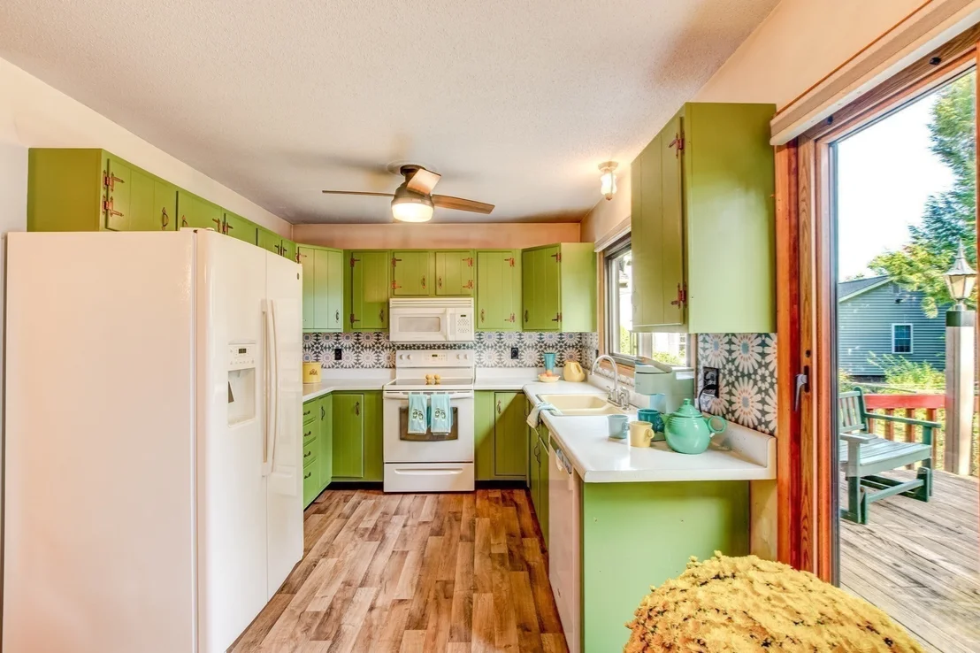 Photo of 64 Lakeshore Dr