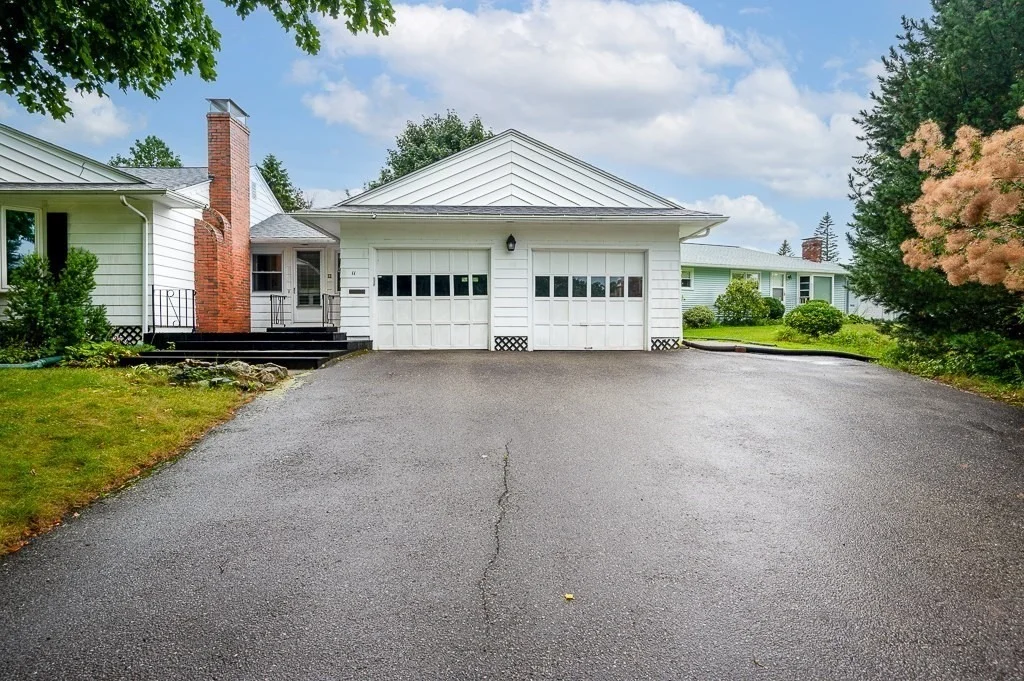Photo of 11 Lyndale Rd