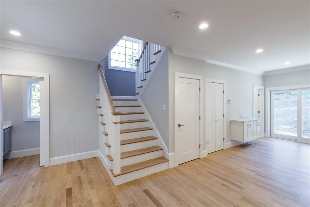 Photo of 239 Hardy Pond Road