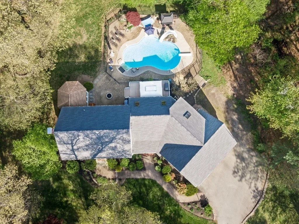 Photo of 13 Lisa Ln