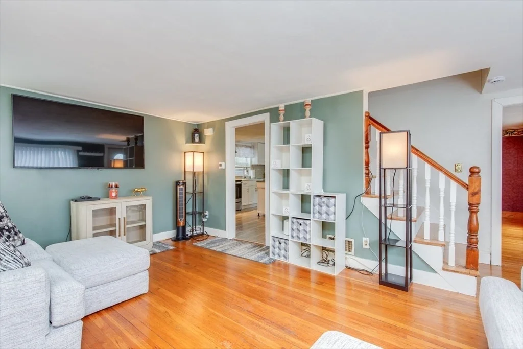 Photo of 119 Lawrence St