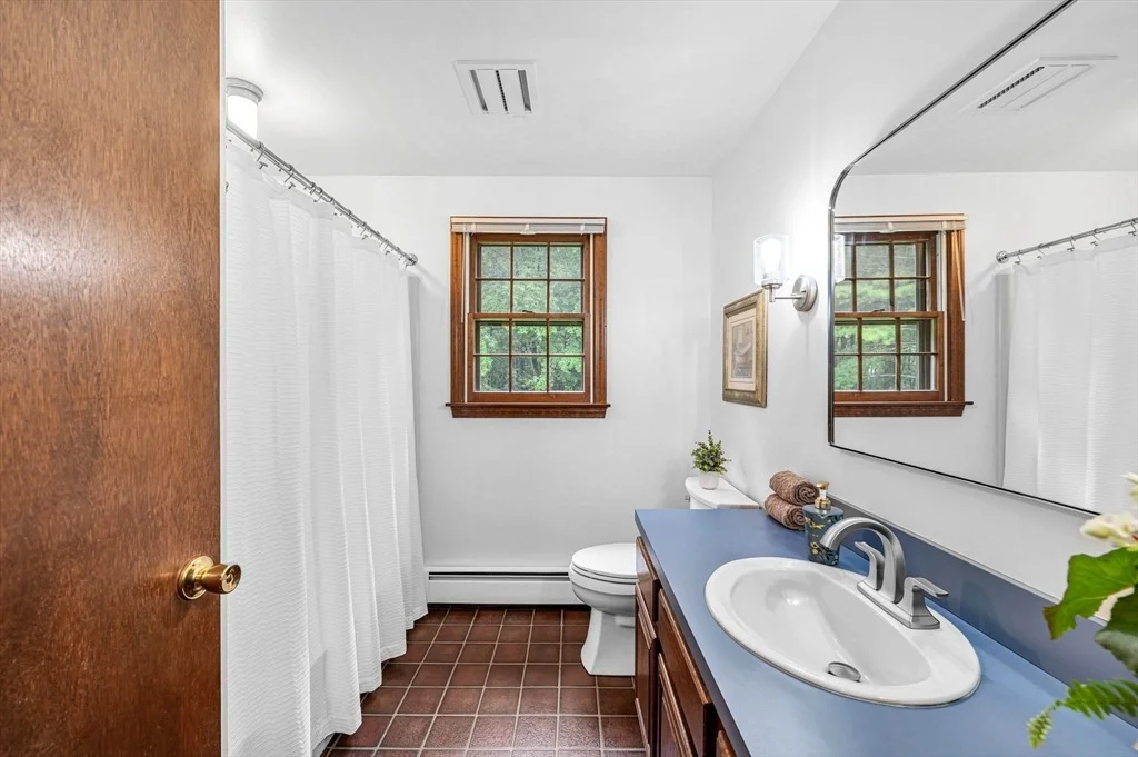Photo of 231 Edgewood Road