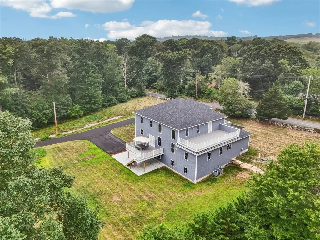 Photo of 920 Drift Road