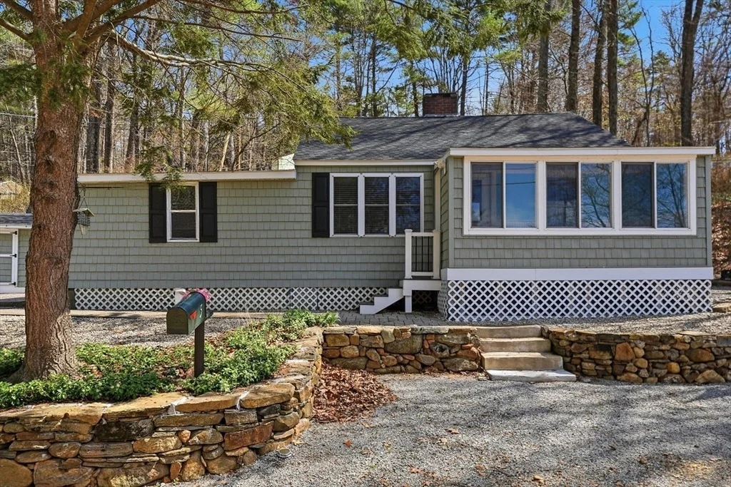 Photo of 5 Collette Dr.