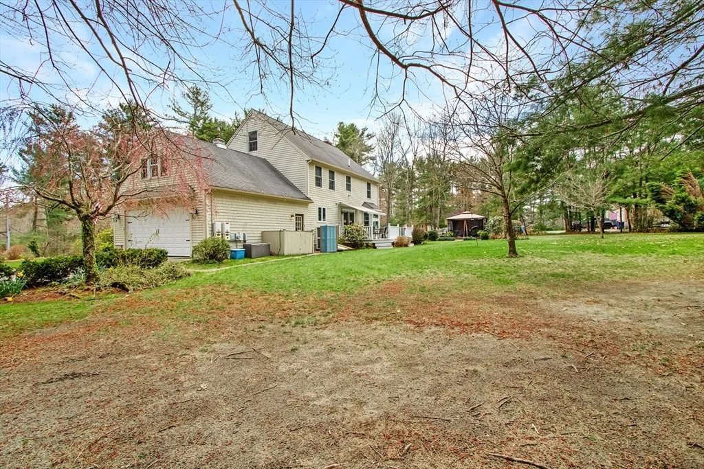 Photo of 842 Main St
