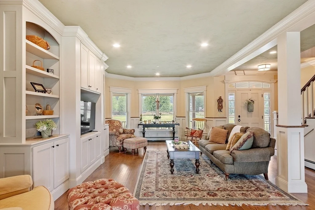 Photo of 9 Sequoia Dr