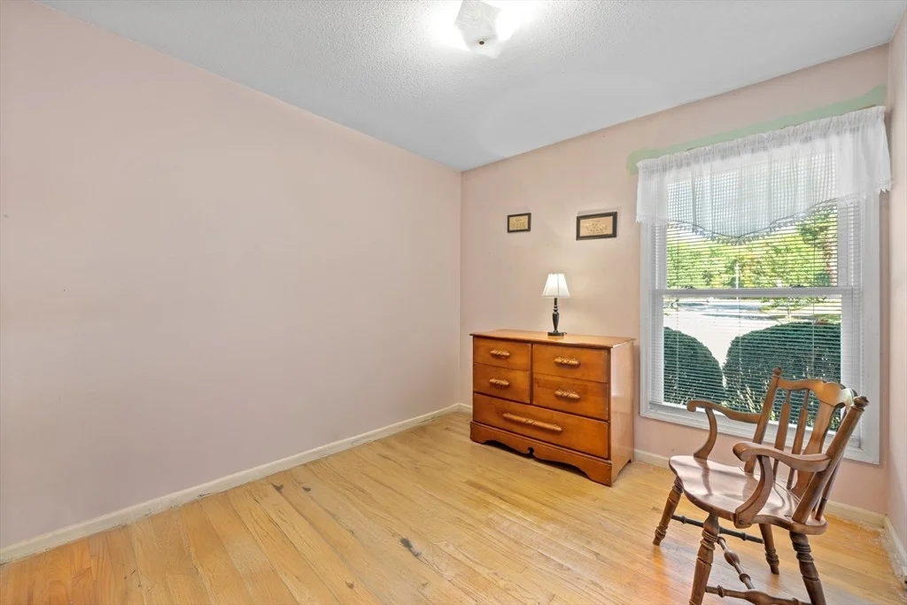 Photo of 6 Hingham Rd