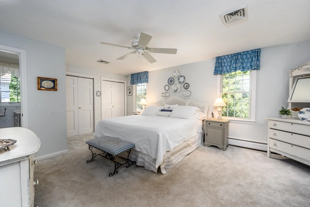 Photo of 15 Long Pond Cir
