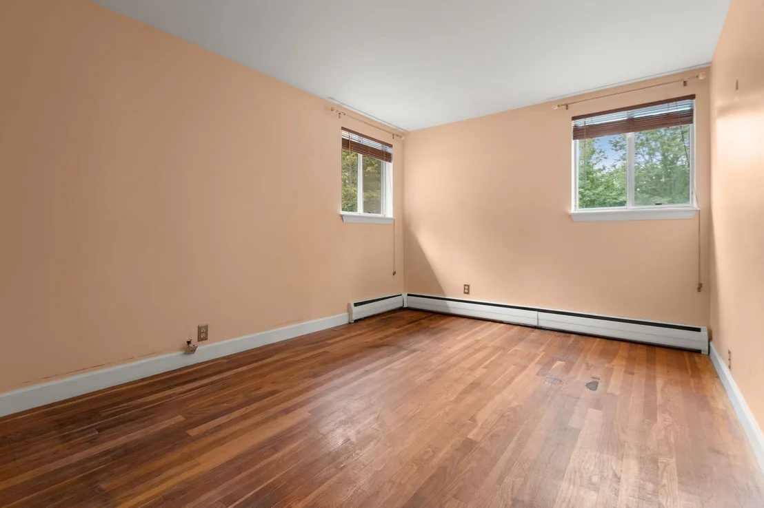 Photo of 444 Clapboardtree Street