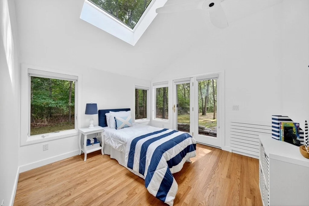 Photo of 91 Piney Point Rd