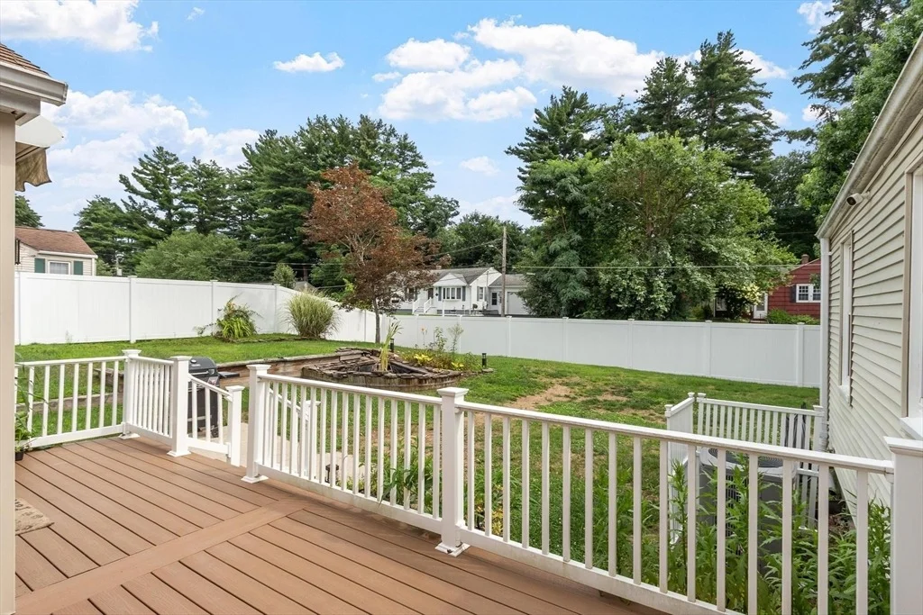 Photo of 15 Pinebrook Dr