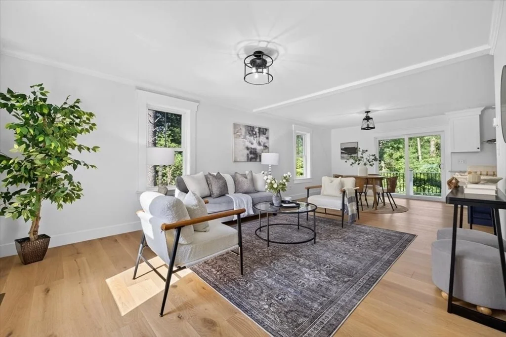 Photo of 25 Lynn St