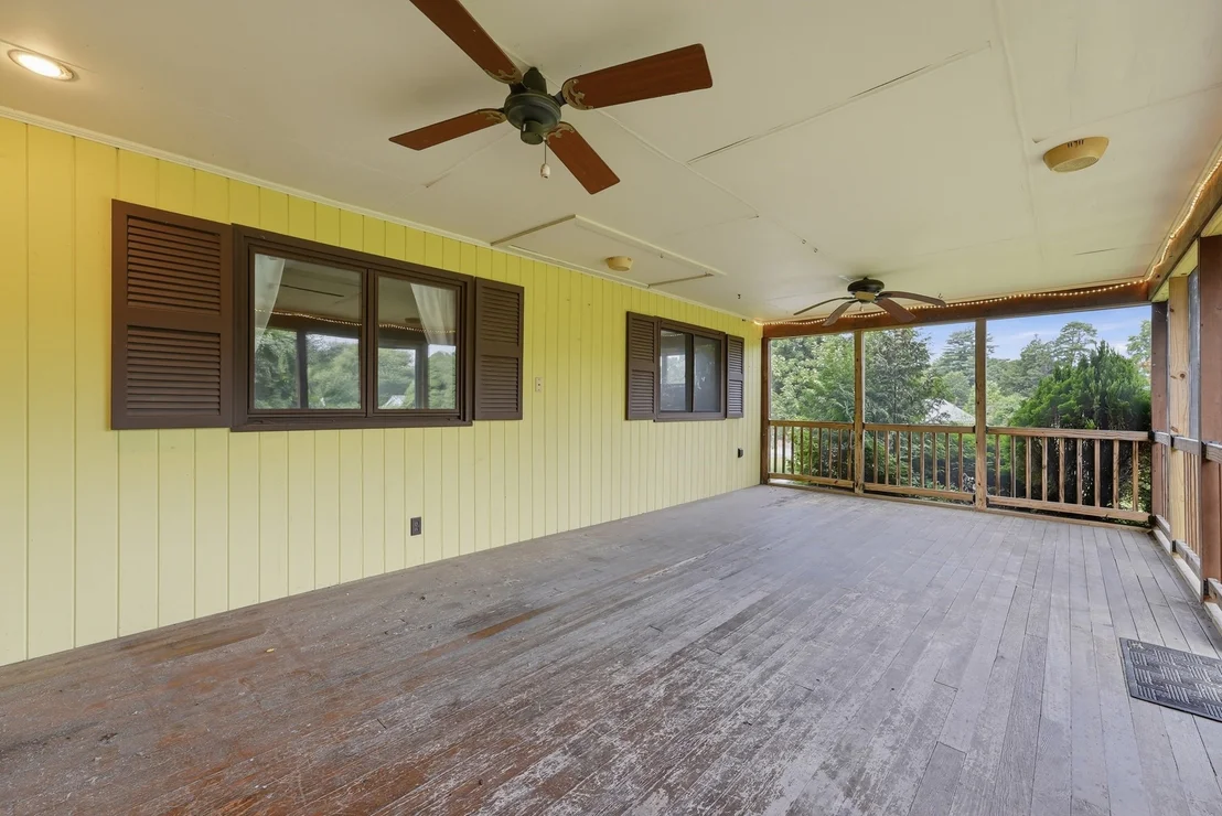 Photo of 31 Woodcrest Road