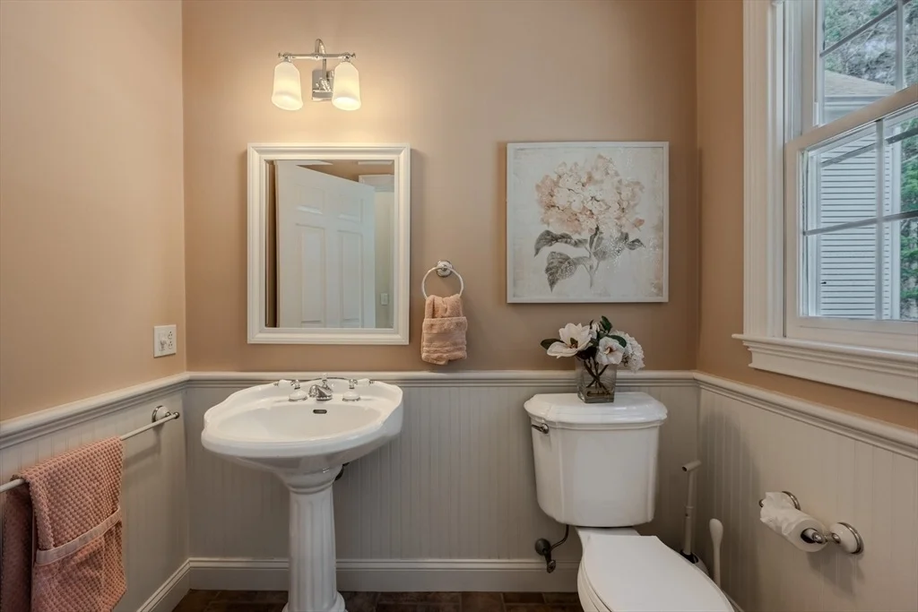 Photo of 31 Hunt Dr