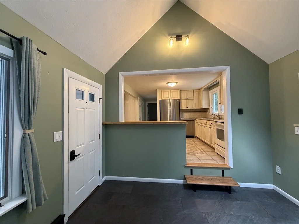 Photo of 7 Wayne Dr