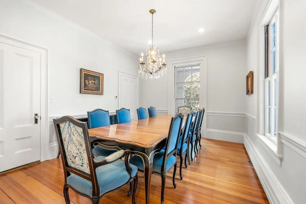 Photo of 269 Franklin St