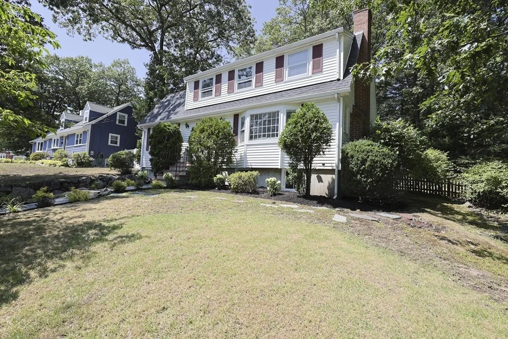 Photo of 88 Fox Meadow Ln