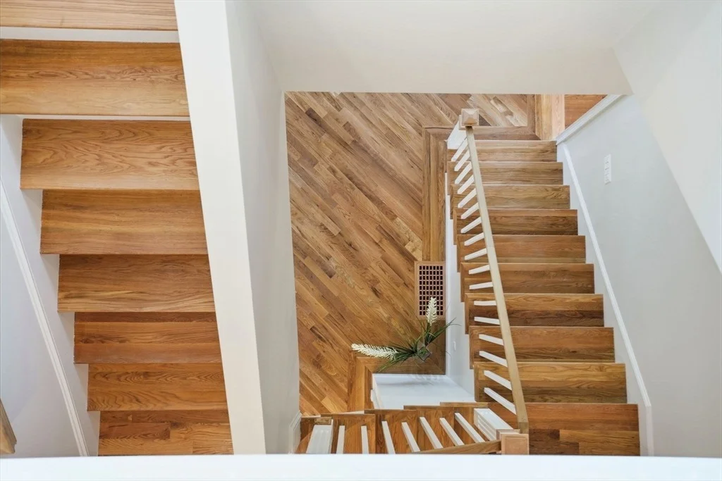 Photo of 9 Lovis Ave