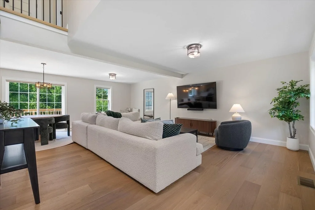 Photo of 140 Willard Road