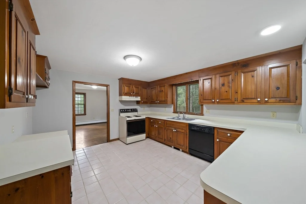 Photo of 70 Joyce Anne Rd